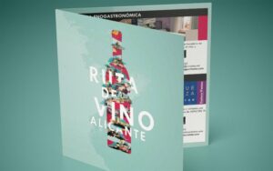 Imagen de la portada del folleto de la Ruta del Vino de Alicante 2021